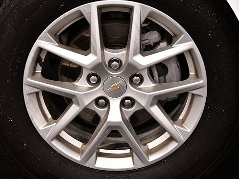 Used 2024 Chevrolet Equinox LT FWD image 9
