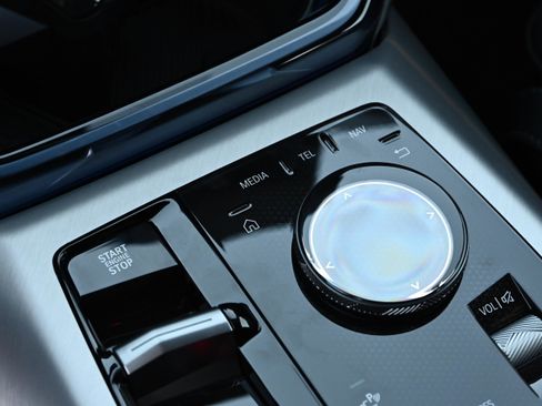 New 2026 BMW X3 xDrive30 w/ Premium Package image 16