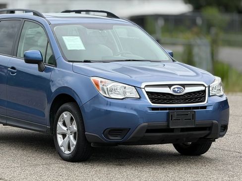 Used 2016 Subaru Forester 2.5i Premium w/ All-Weather Package AWD/4WD image 15