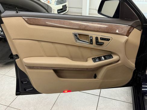 Used 2011 Mercedes-Benz E 350 4MATIC Sedan image 15