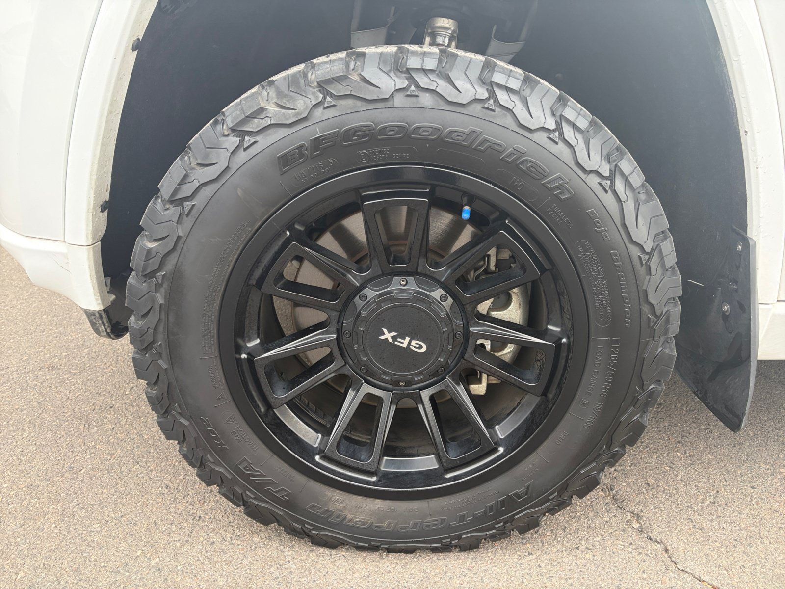 Used 2022 Jeep Grand Cherokee Laredo X AWD/4WD image 10