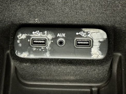 Used 2019 Dodge Charger SXT RWD image 17