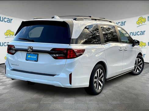 New 2026 Honda Odyssey EX-L image 7