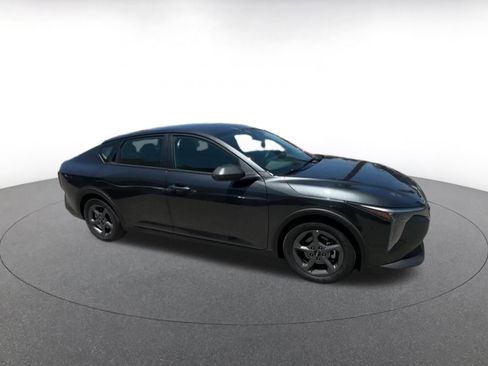 Used 2025 Kia K4 FWD image 2