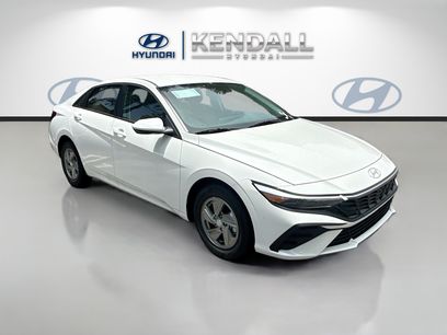 New 2026 Hyundai Elantra SE