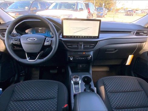 New 2026 Ford Escape Active w/ Active Premium Tech Pack FWD image 5