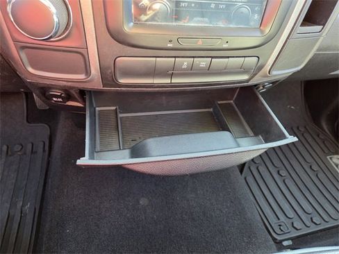 Certified 2018 RAM 1500 Express image 26