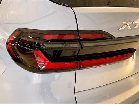 Used 2026 BMW X7 xDrive40i w/ M Sport Package image 26