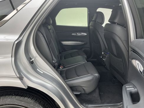 Used 2023 Genesis GV70 2.5T w/ Sport Prestige Package image 23