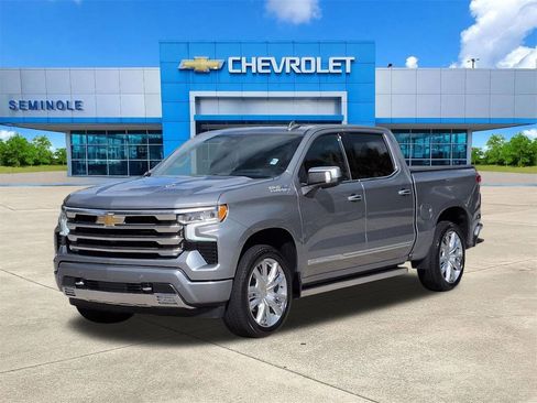 Certified 2025 Chevrolet Silverado 1500 High Country AWD/4WD image 2