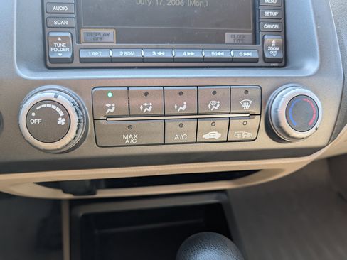 Used 2010 Honda Civic EX-L image 31