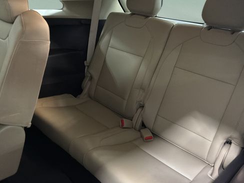 Used 2019 Acura MDX SH-AWD image 25