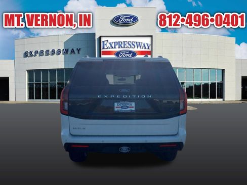 New 2025 Ford Expedition Active AWD/4WD image 7