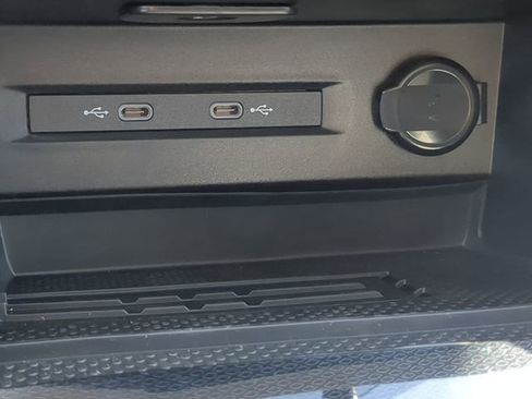 New 2026 Volkswagen Taos SE image 23