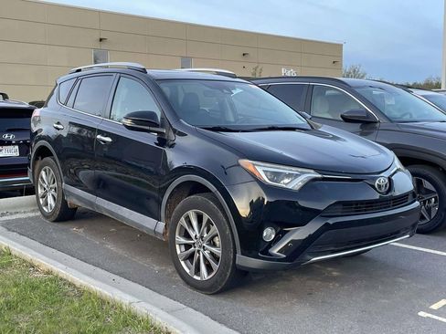 Used 2016 Toyota RAV4 Limited image 1