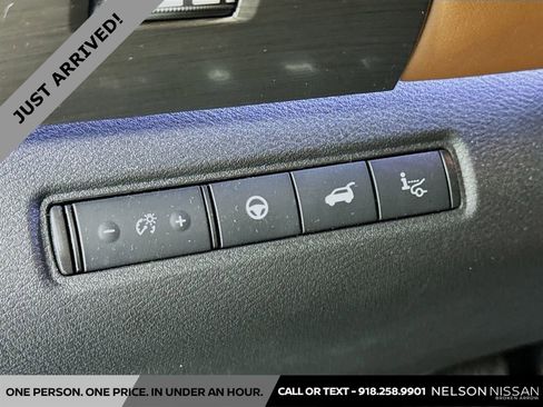 Used 2024 Nissan Pathfinder Platinum w/ Cargo Package image 10