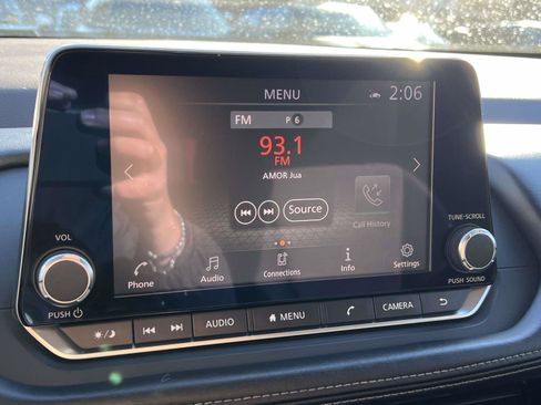 Used 2021 Nissan Rogue SV image 28