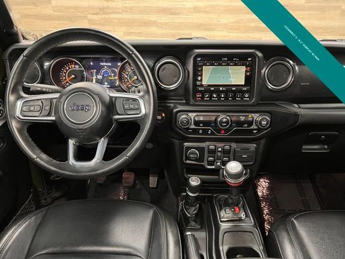 Used 2022 Jeep Wrangler Unlimited Sahara image 2