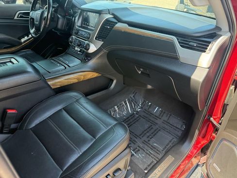 Used 2020 GMC Yukon XL Denali AWD/4WD image 14