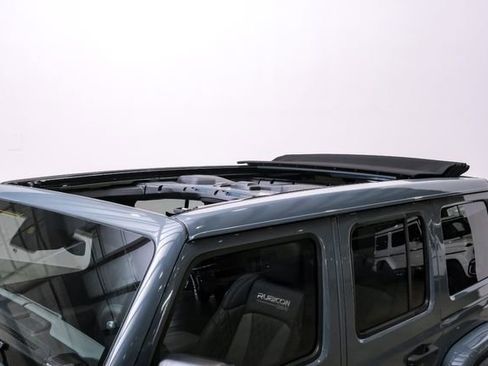 Used 2024 Jeep Wrangler Unlimited Rubicon 392 image 2