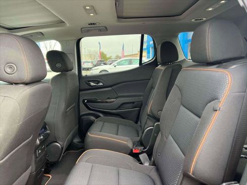 Used 2023 GMC Acadia AT4 image 11