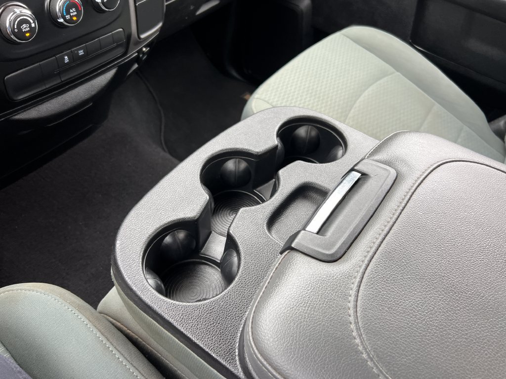 Used 2018 RAM 1500 Express RWD image 28