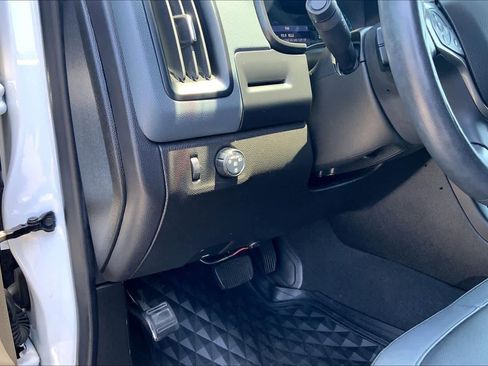 Used 2022 Chevrolet Colorado Z71 RWD image 33