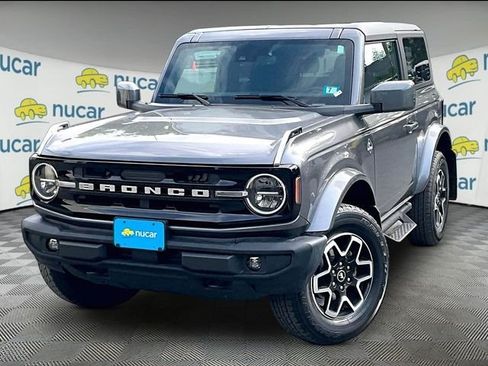Used 2023 Ford Bronco Outer Banks AWD/4WD image 12