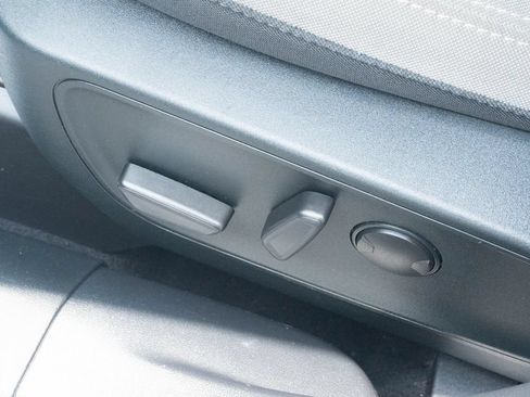 Used 2022 Ford Escape SE w/ Convenience Package FWD image 16
