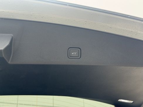 New 2025 Cadillac XT6 Premium Luxury image 10