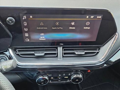 New 2026 Chevrolet Trax RS w/ Sunroof Package image 13