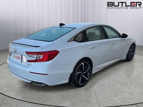 Used 2022 Honda Accord Sport image 6