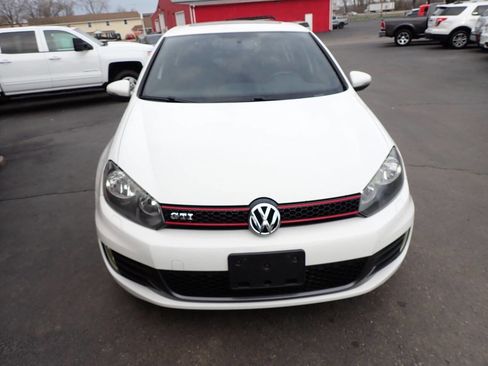 Used 2010 Volkswagen GTI 4-Door image 2