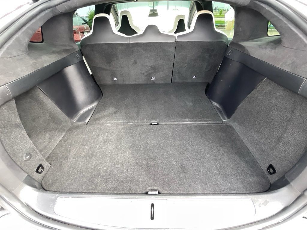 Used 2018 Tesla Model X 75D AWD/4WD image 12