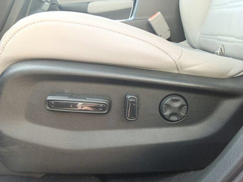 Used 2021 Honda CR-V Touring image 17