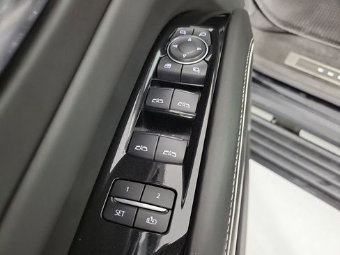 Used 2021 Cadillac Escalade Sport Platinum image 21