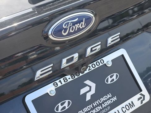 Used 2022 Ford Edge SEL w/ Convenience Package AWD/4WD image 7