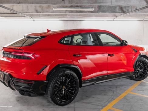 New 2025 Lamborghini Urus SE image 14