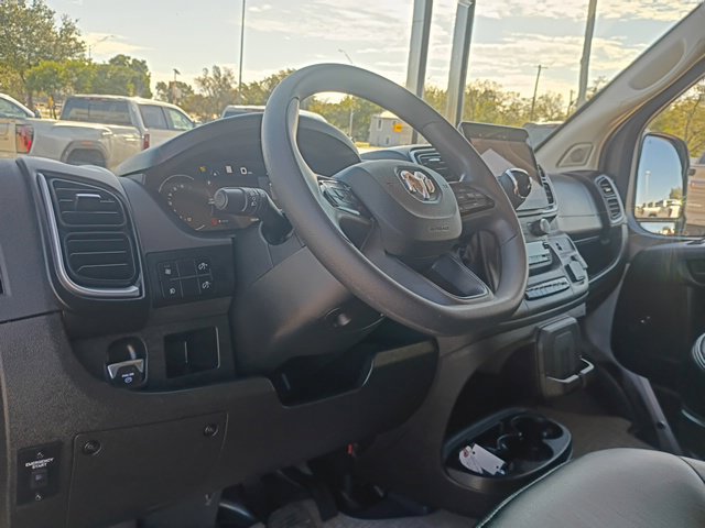 Used 2024 RAM ProMaster 3500 w/ Storage Group FWD image 9