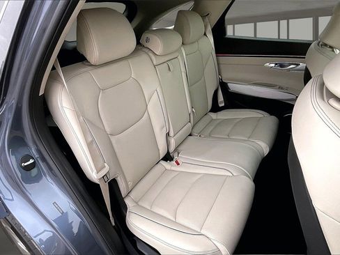 New 2026 Genesis GV70 2.5T Advanced image 8