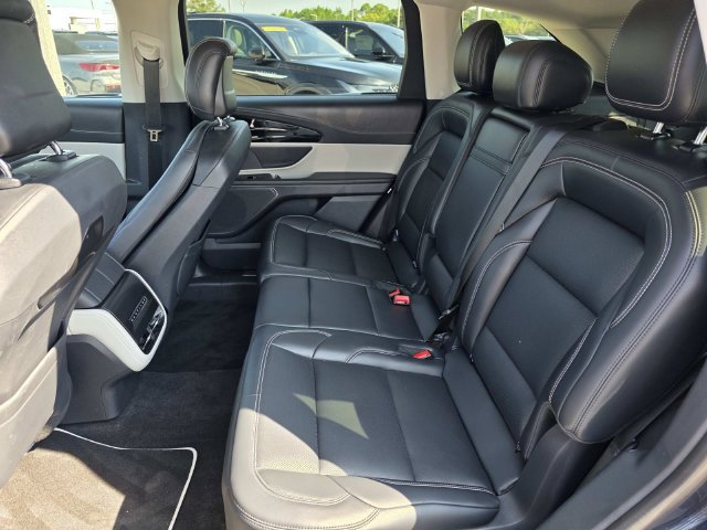 Certified 2024 Lincoln Nautilus Premier AWD/4WD image 8