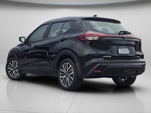 Used 2024 Nissan Kicks SV image 19