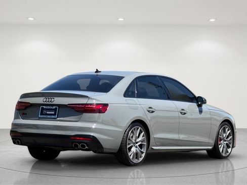 Used 2022 Audi S4 Premium Plus w/ Premium Plus Package AWD/4WD image 6