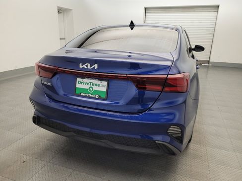 Used 2023 Kia Forte LXS w/ LXS Technology Package FWD image 7
