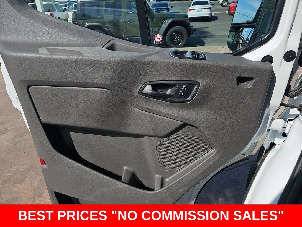 Used 2025 Ford Transit 250 Low Roof w/ Exterior Upgrade Package RWD image 25