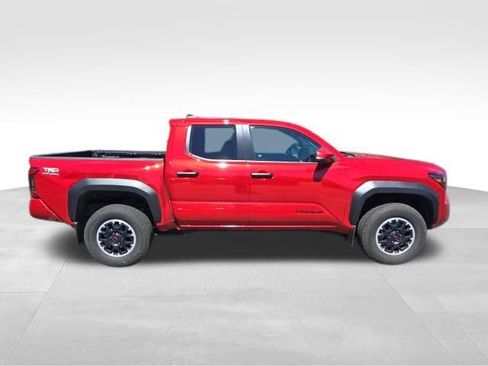 Used 2024 Toyota Tacoma TRD Off-Road w/ TRD Off Road Premium Package image 8