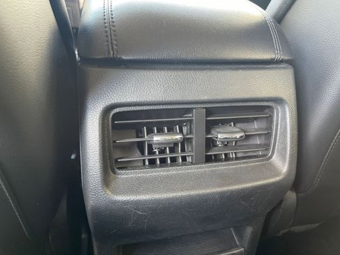 Used 2022 Ford Edge SEL image 24