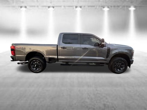 Used 2025 Ford F250 XL w/ STX Appearance Package AWD/4WD image 3