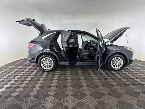 Used 2021 Ford Escape SE FWD image 13