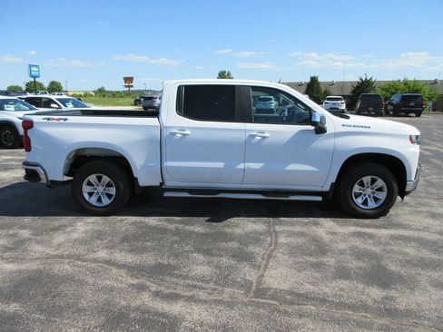 Used 2021 Chevrolet Silverado 1500 LT AWD/4WD image 6